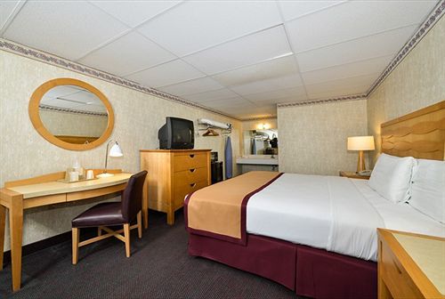 Howard Johnson By Wyndham West Yarmouth Cape Cod Exterior photo
